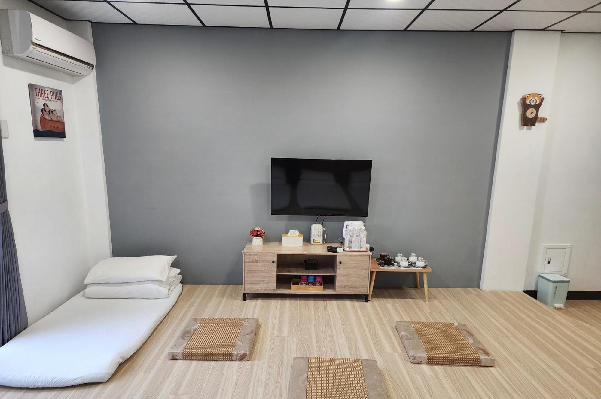 藏青民宿the Wind Guesthouse-Youth Inn Tainan Zimmer foto
